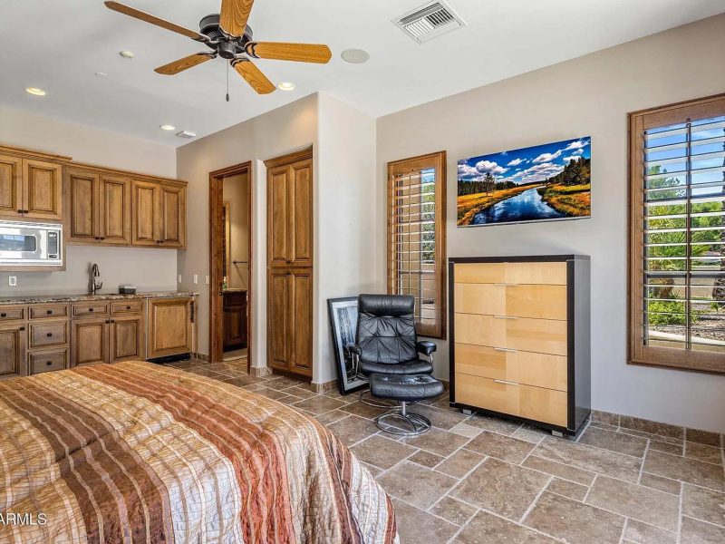 22835fd3298b74ebbb250cc33ccedb60-uncropped_scaled_within_1536_1152