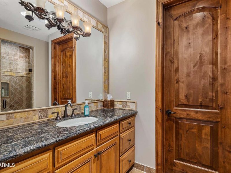 5f63729e37bdbb771eff76a641014da2-uncropped_scaled_within_1536_1152