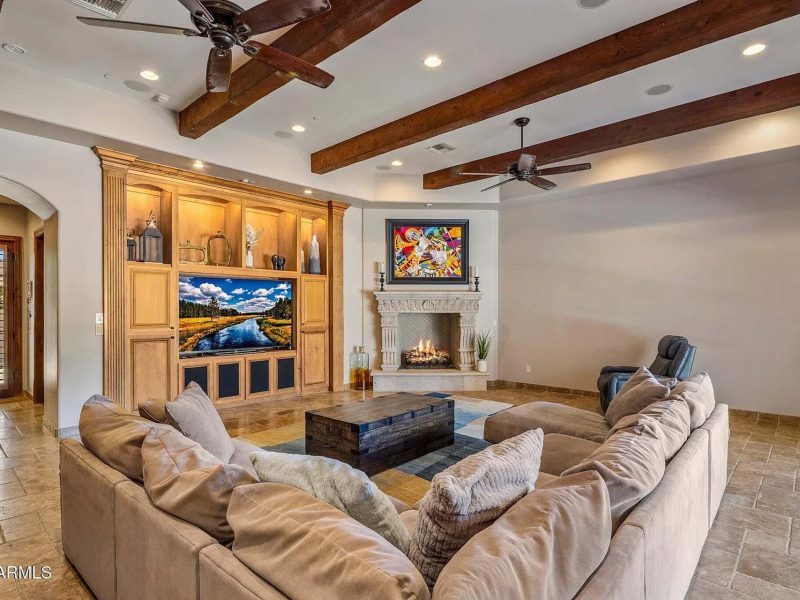 bc65244ee80562b66f7075531fe53040-uncropped_scaled_within_1536_1152